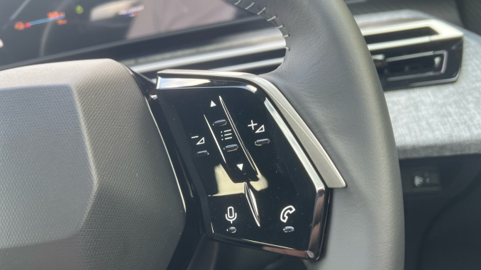 Peugeot 3008 157kW Allure 73kWh 5dr Auto Electric Estate - Image 22